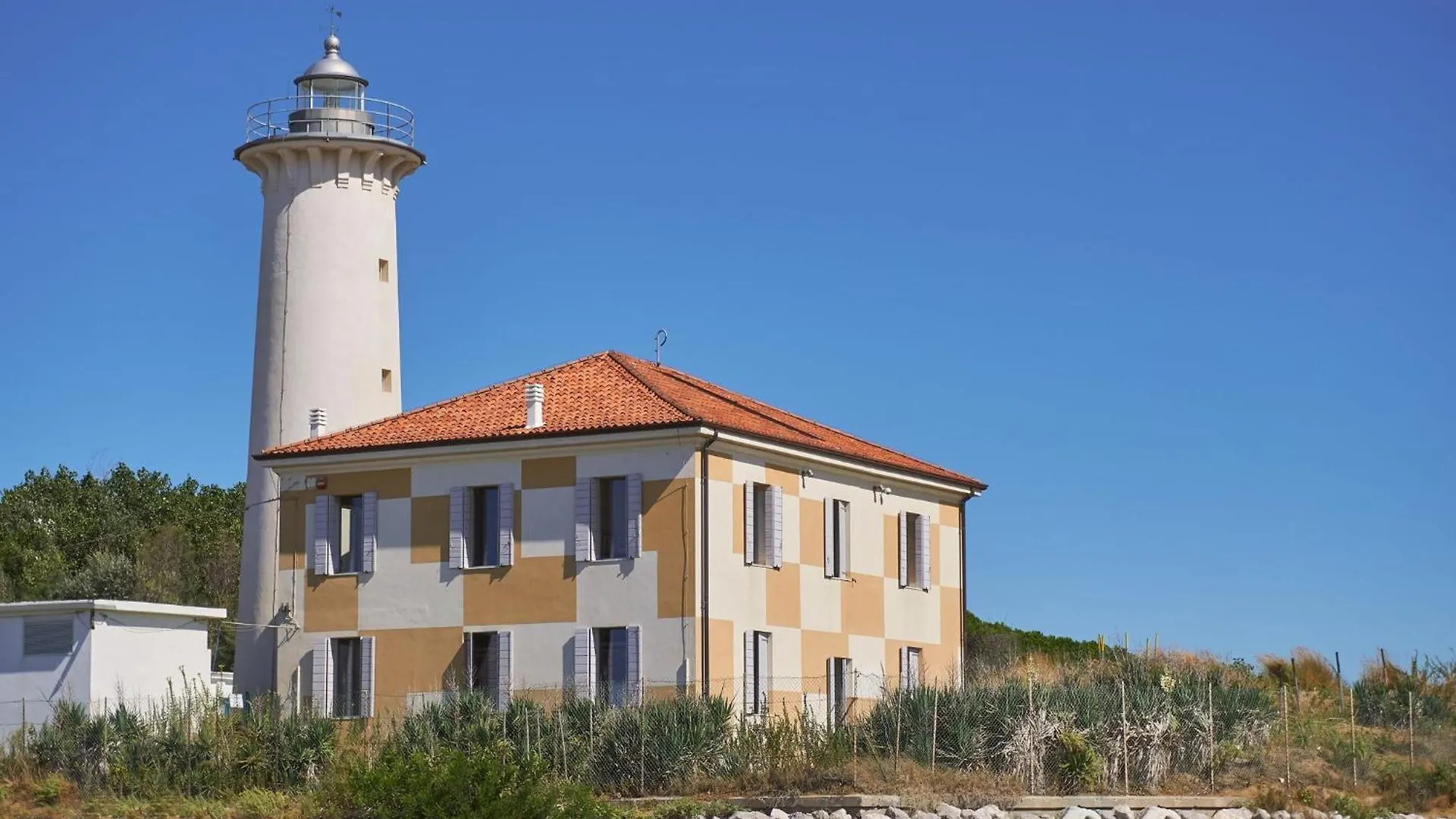 Trendy Seafront Apartment With Terrace Bibione