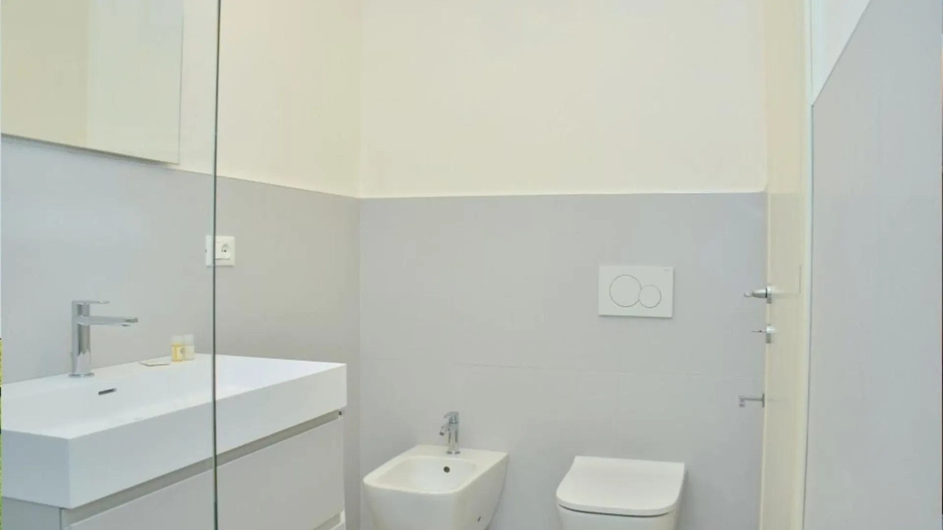 Trendy Seafront Apartment With Terrace Bibione Italy