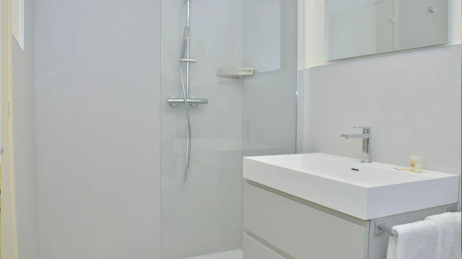 Trendy Seafront Apartment With Terrace Bibione
