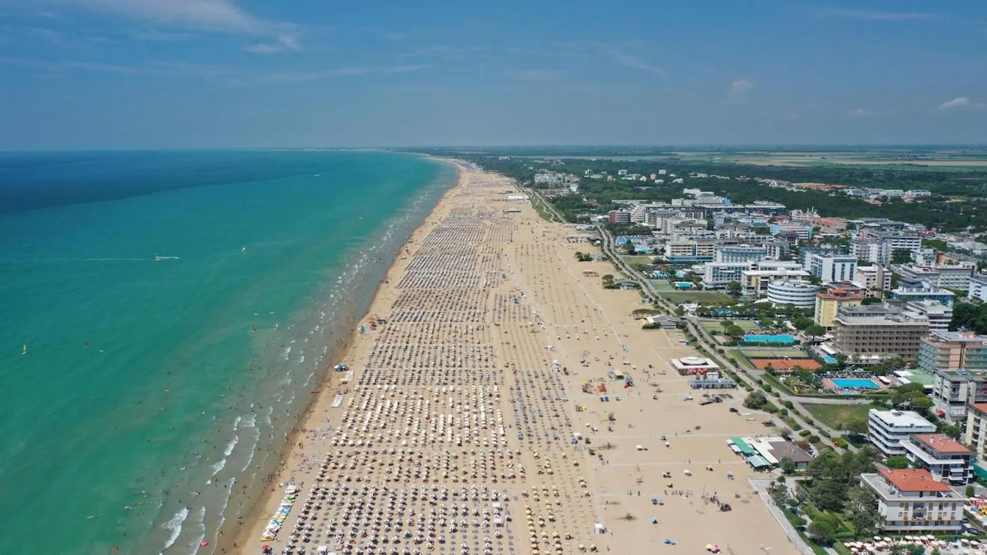 Trendy Seafront Apartment With Terrace Bibione Italy