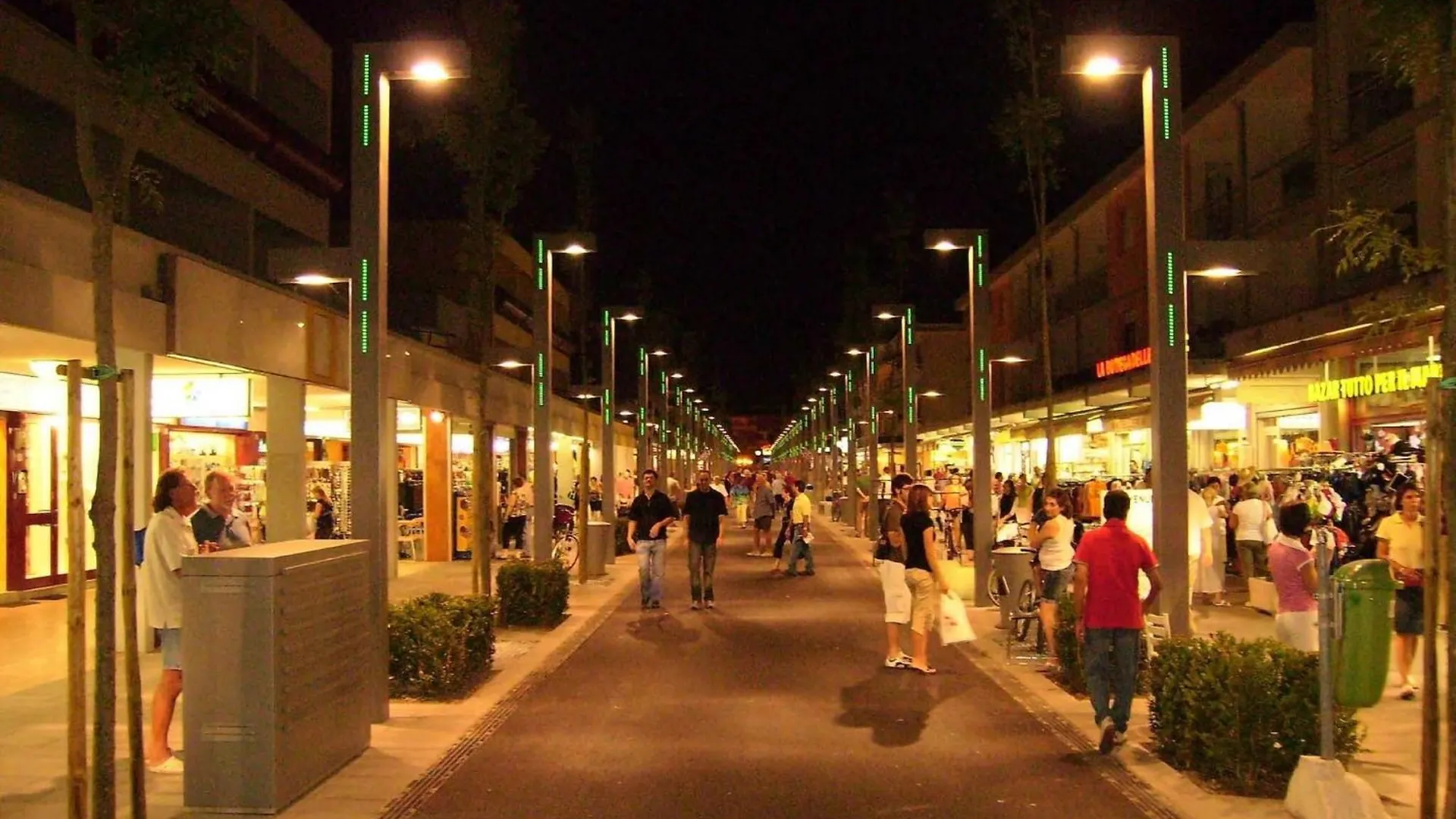 Trendy Seafront Apartment With Terrace Bibione 0*,  Italy
