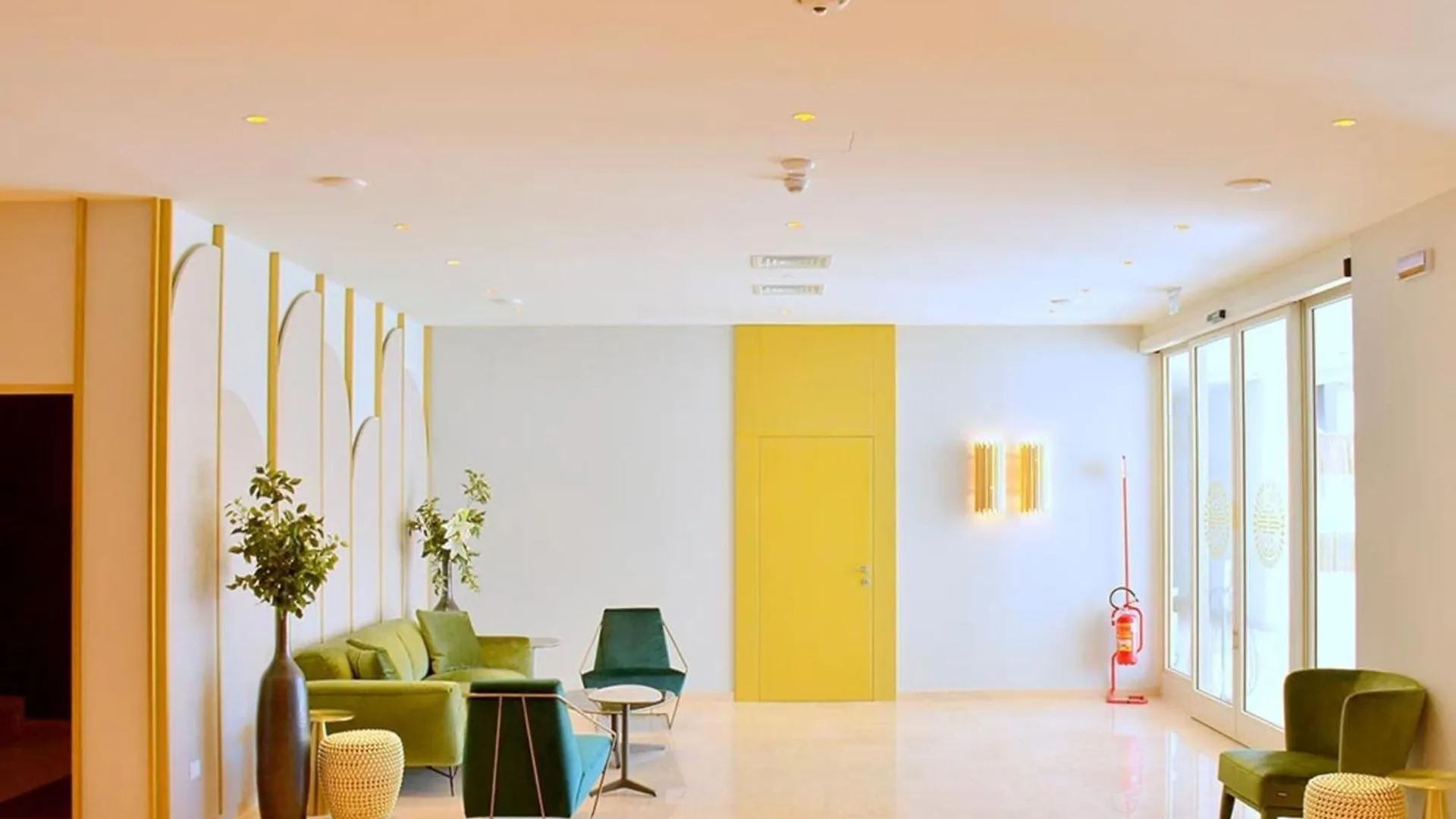 Trendy Seafront Apartment With Terrace Bibione