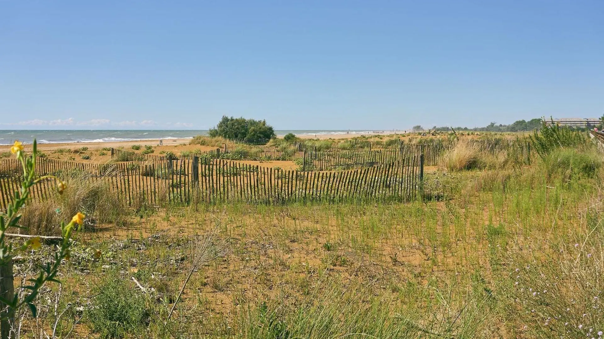 Trendy Seafront Apartment With Terrace Bibione
